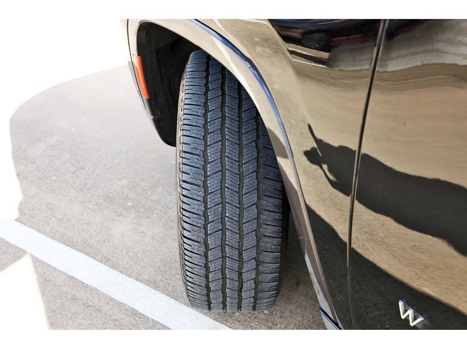 Used 2022 Jeep Wagoneer Series III w/ Flexible Seating Group image 29