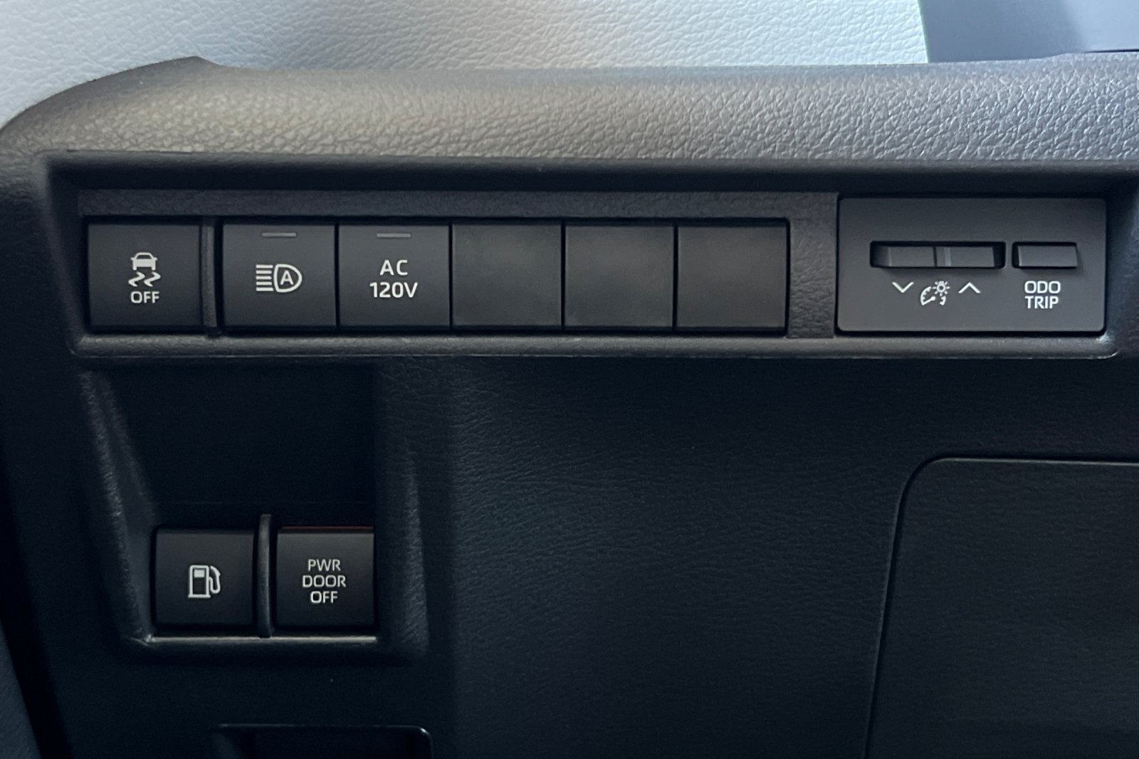 New 2026 Toyota Sienna XSE AWD/4WD image 33