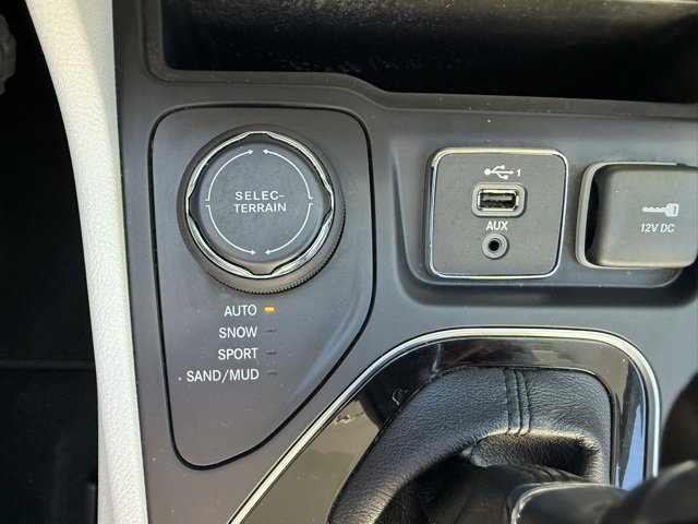 Certified 2020 Jeep Cherokee Limited image 25