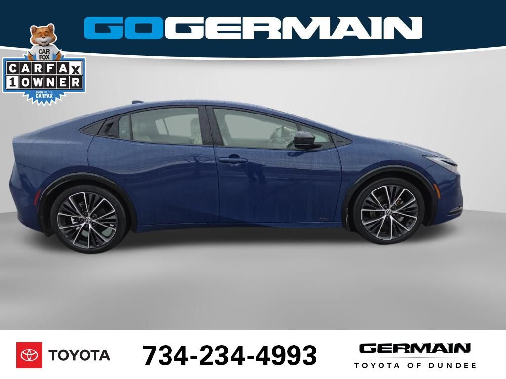 Used 2024 Toyota Prius XLE image 7
