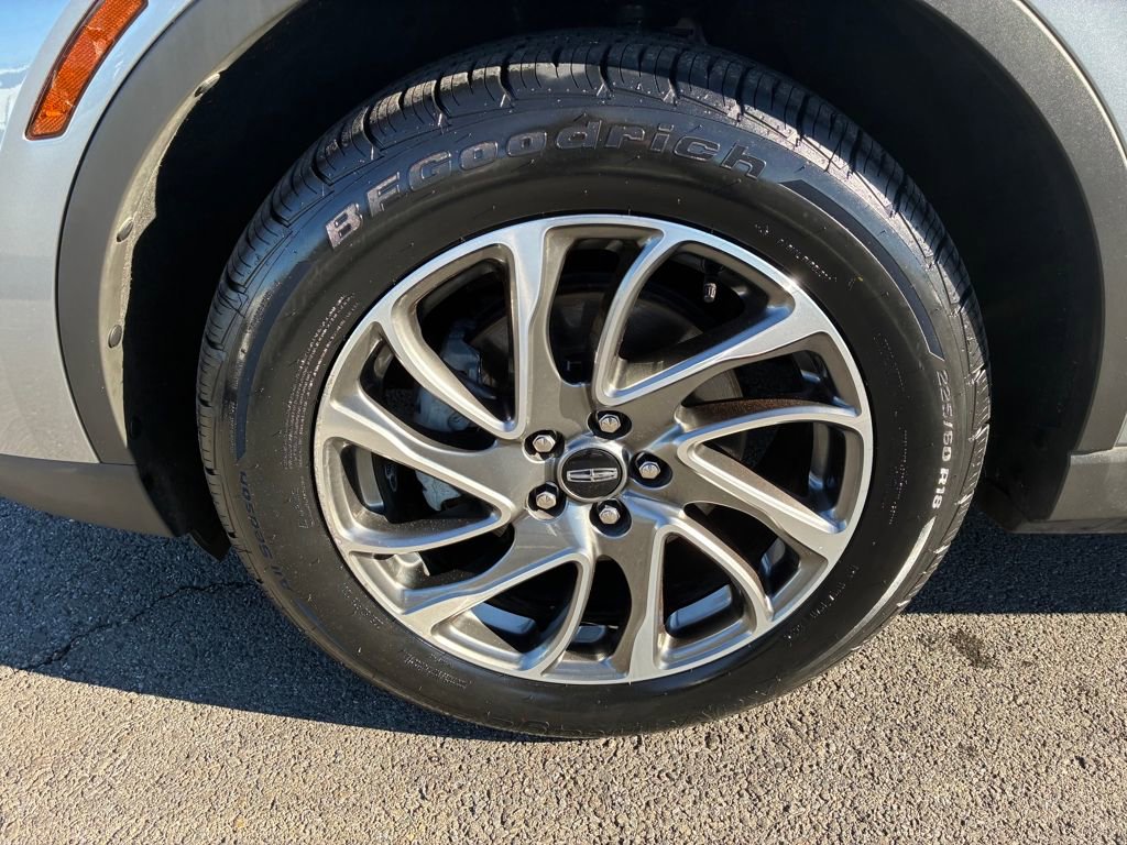 Certified 2022 Lincoln Corsair AWD w/ Equipment Group 101A image 24