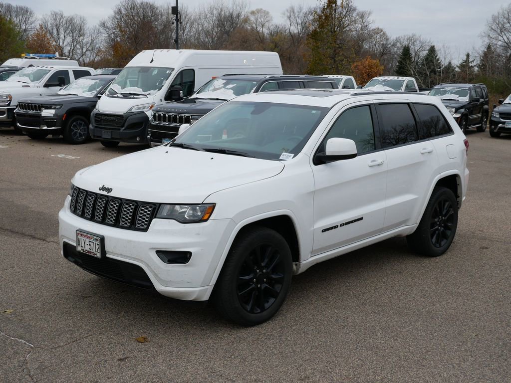Used 2019 Jeep Grand Cherokee Altitude image 14