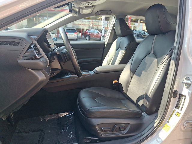 Used 2024 Toyota Camry XSE FWD image 13