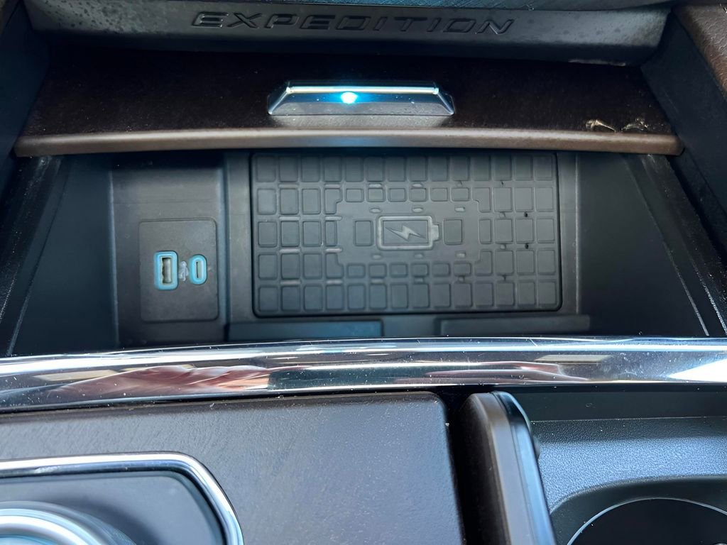 Used 2024 Ford Expedition King Ranch image 29