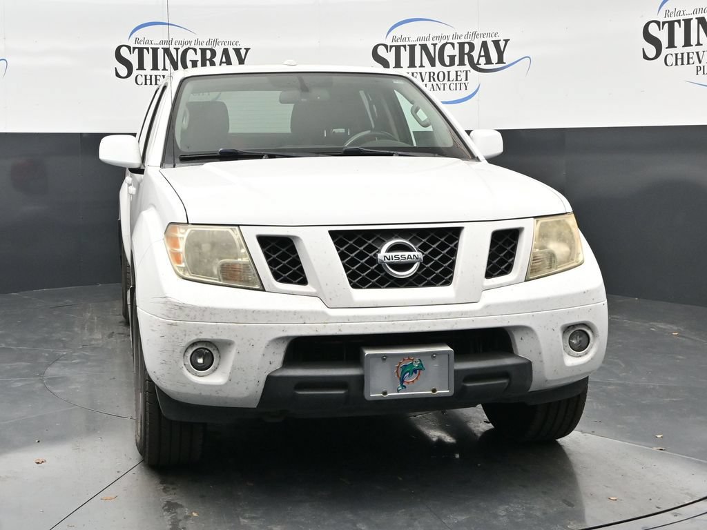 Used 2012 Nissan Frontier PRO-4X AWD/4WD image 2