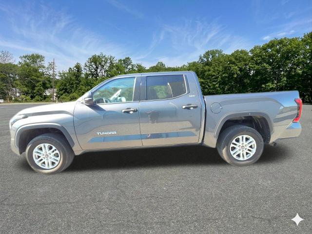 Used 2023 Toyota Tundra SR5 w/ SR5 Convenience Package AWD/4WD image 12