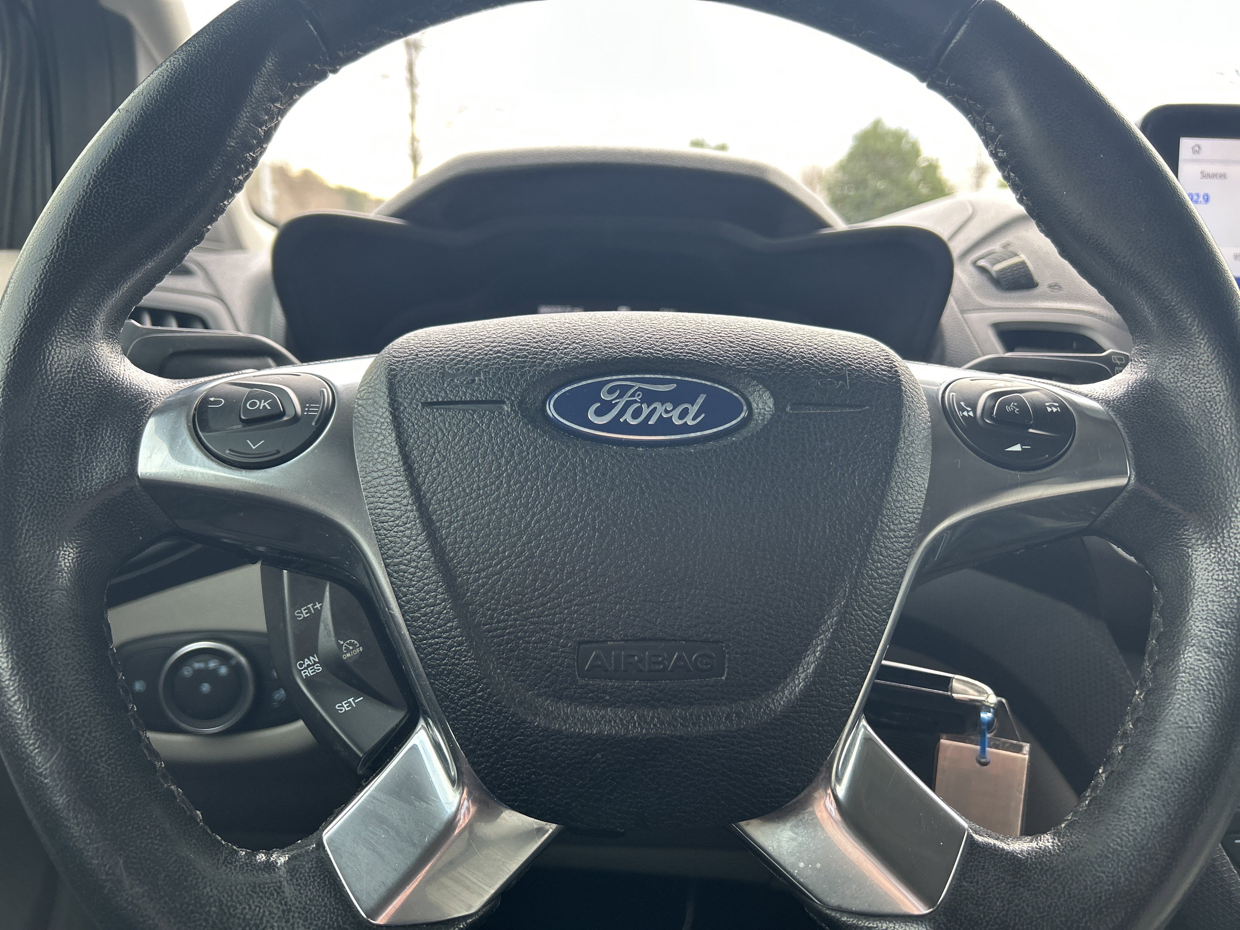 Used 2019 Ford Transit Connect XLT image 17