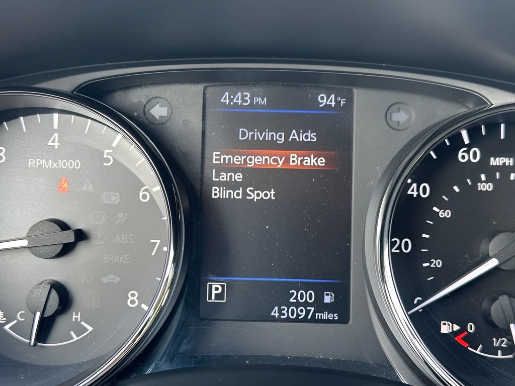 Used 2022 Nissan Rogue Sport SV AWD/4WD image 12