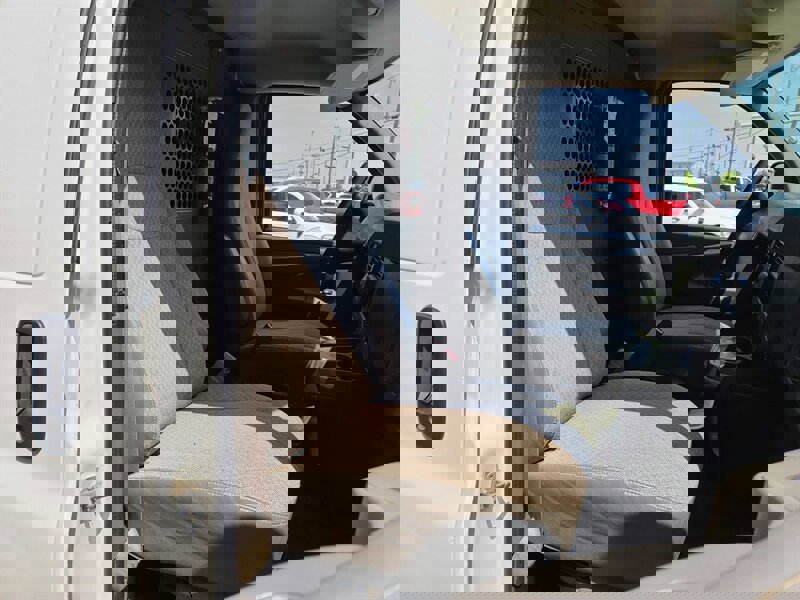 Used 2015 Chevrolet Express 2500 2500 3DR CARGO VAN /V8 image 12