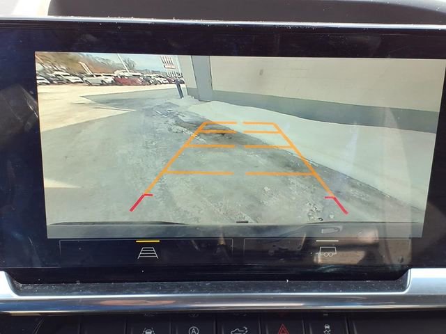 Used 2022 Chevrolet Silverado 1500 LT image 11