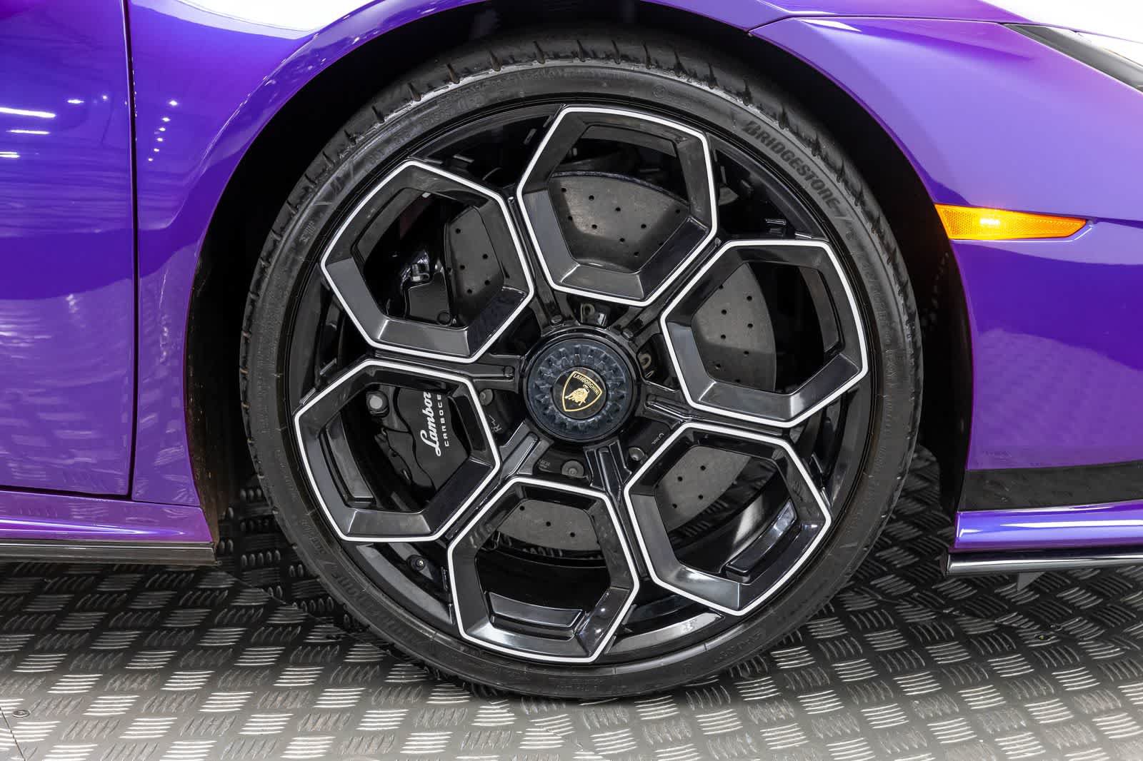 Used 2024 Lamborghini Huracan Tecnica RWD image 45