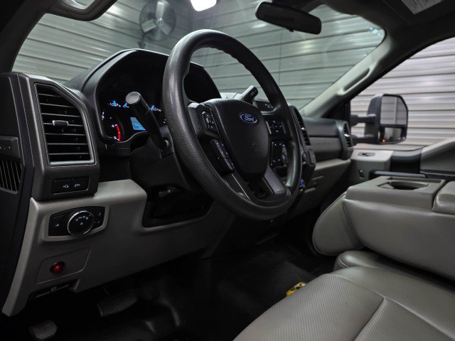 Used 2021 Ford F550 Luxury RWD image 16