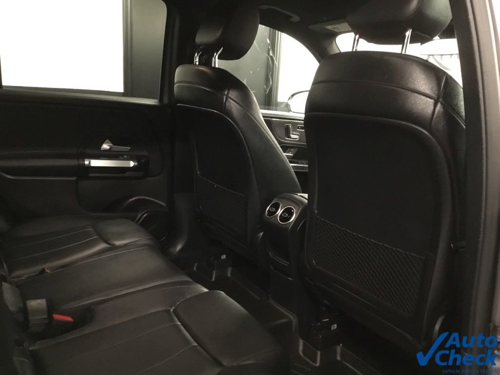 Used 2020 Mercedes-Benz GLB 250 4MATIC image 32