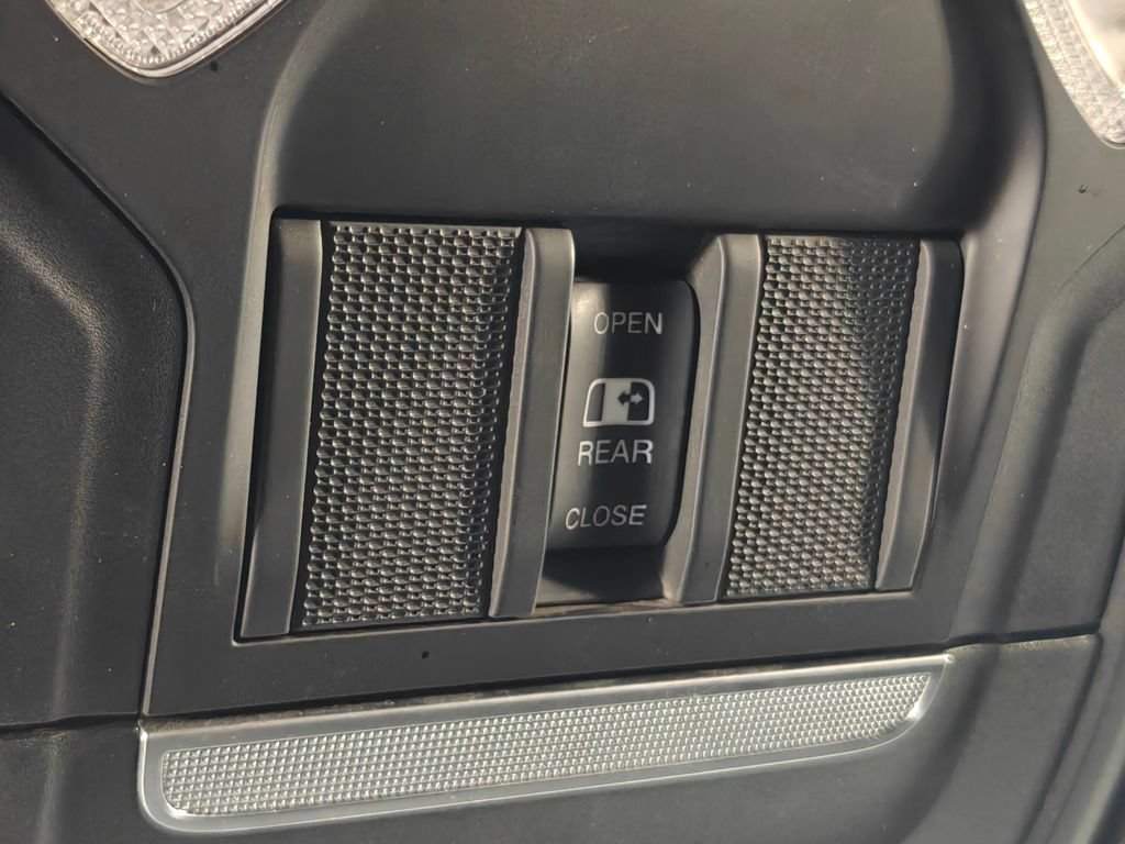 Used 2019 RAM 1500 Big Horn AWD/4WD image 10