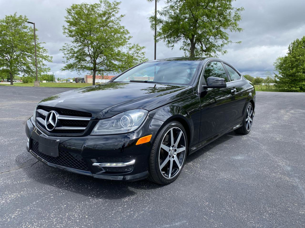 Used 2015 Mercedes-Benz C 350 4MATIC Coupe image 1