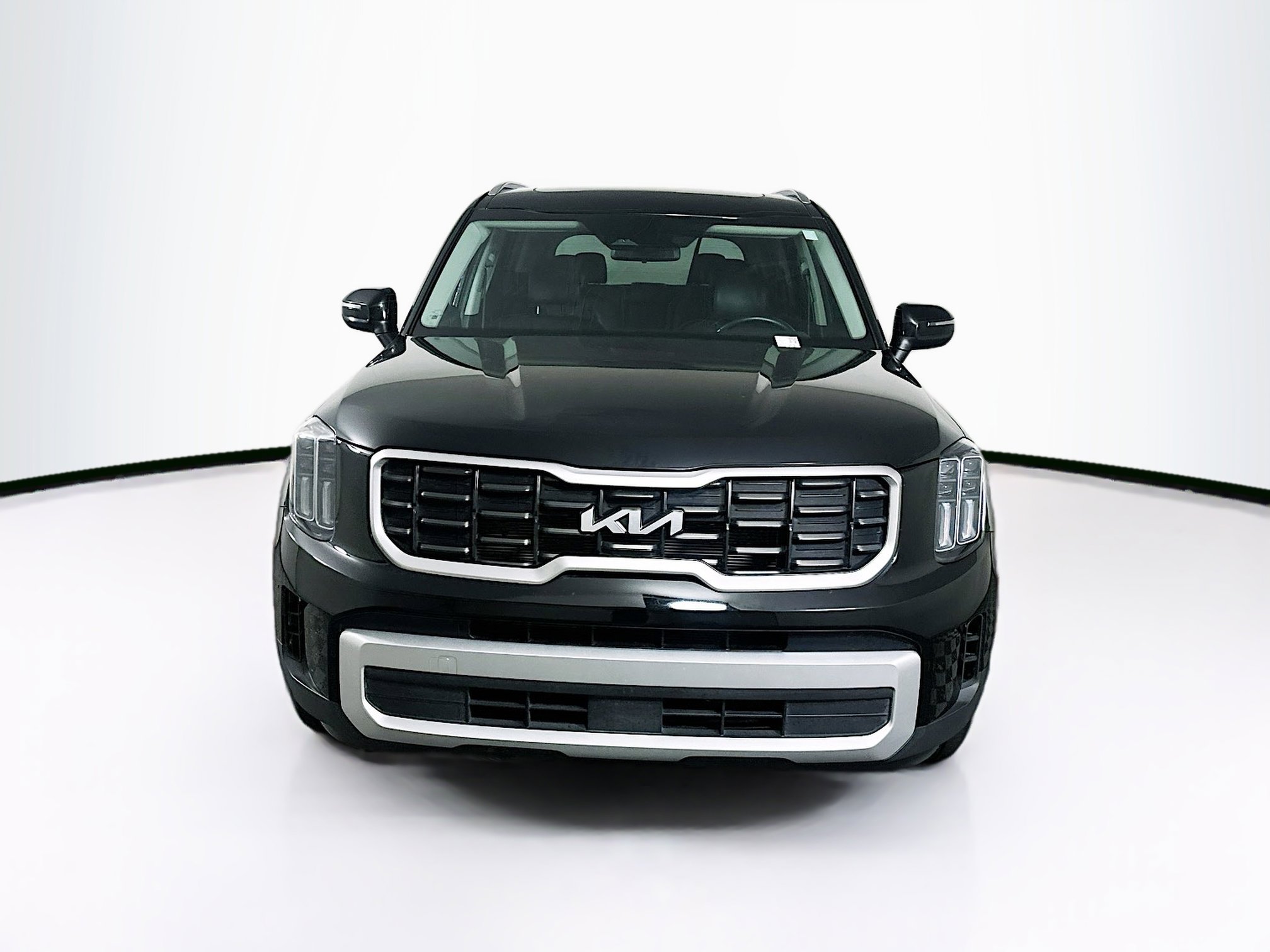 Used 2025 Kia Telluride S image 2