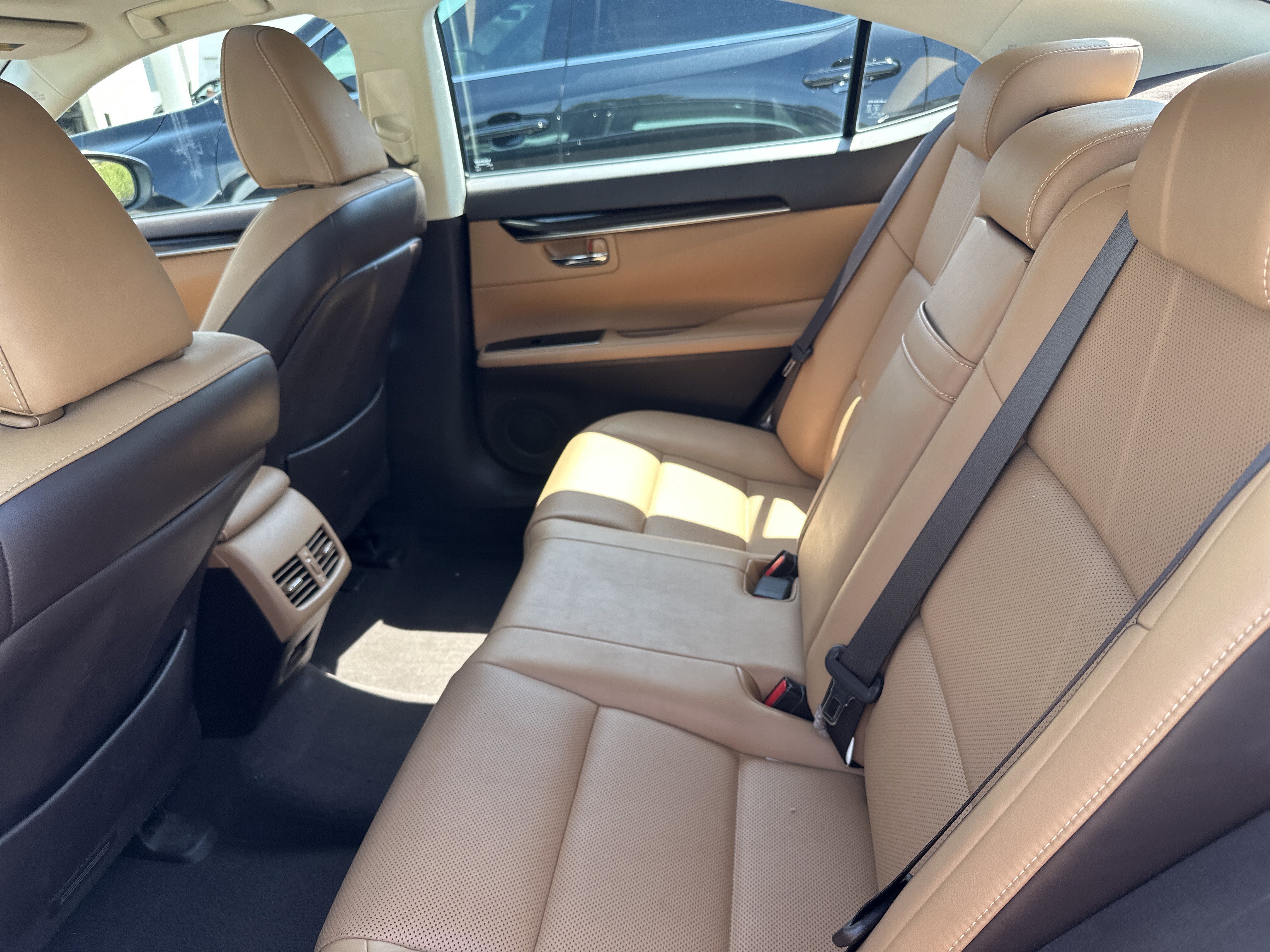 Used 2017 Lexus ES 350 w/ Premium Package FWD image 19