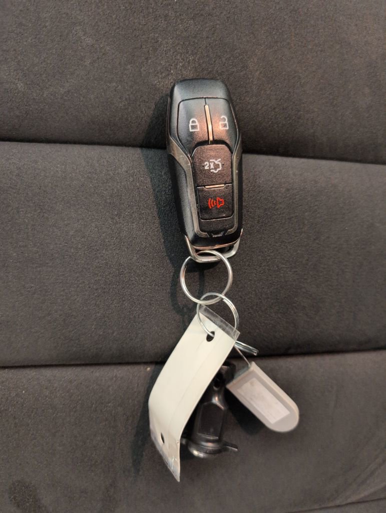 Used 2016 Ford Mustang Shelby GT350 w/ Track Package image 45