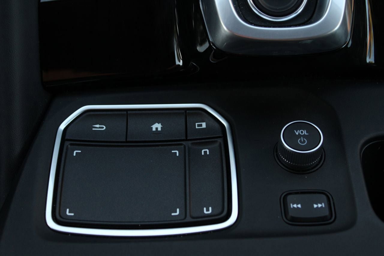 Used 2023 Acura MDX SH-AWD w/ Advance Package image 29