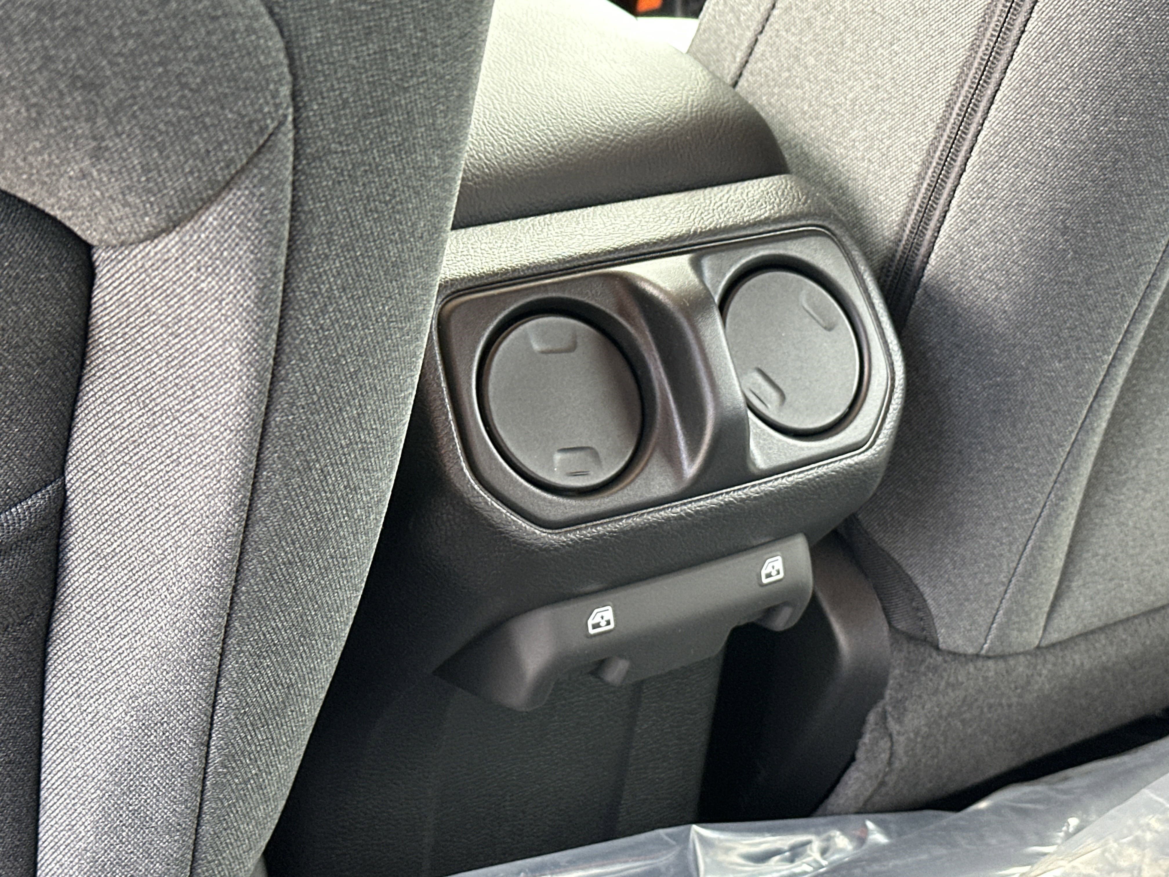 New 2025 Jeep Gladiator Willys image 14