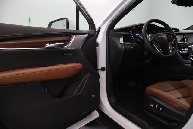 New 2026 Cadillac XT5 Premium Luxury w/ Driver Assist Package AWD/4WD image 8