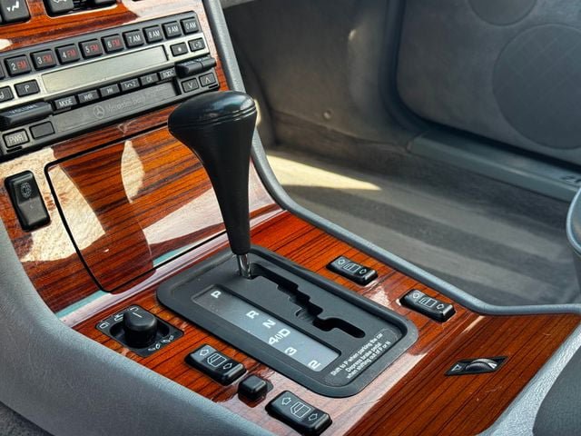 Used 1992 Mercedes-Benz 300 SE image 12