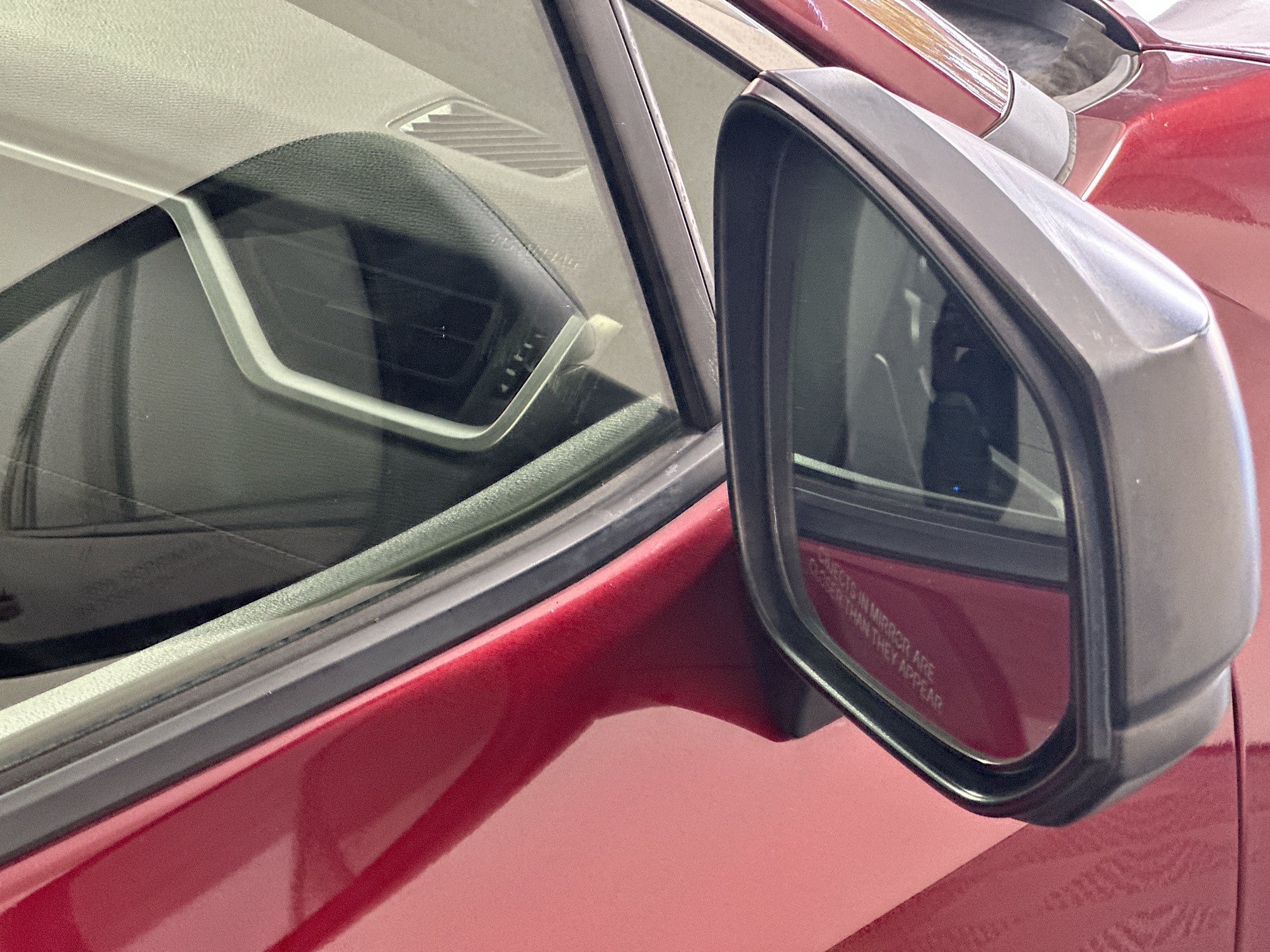 Used 2019 Toyota RAV4 LE FWD image 10