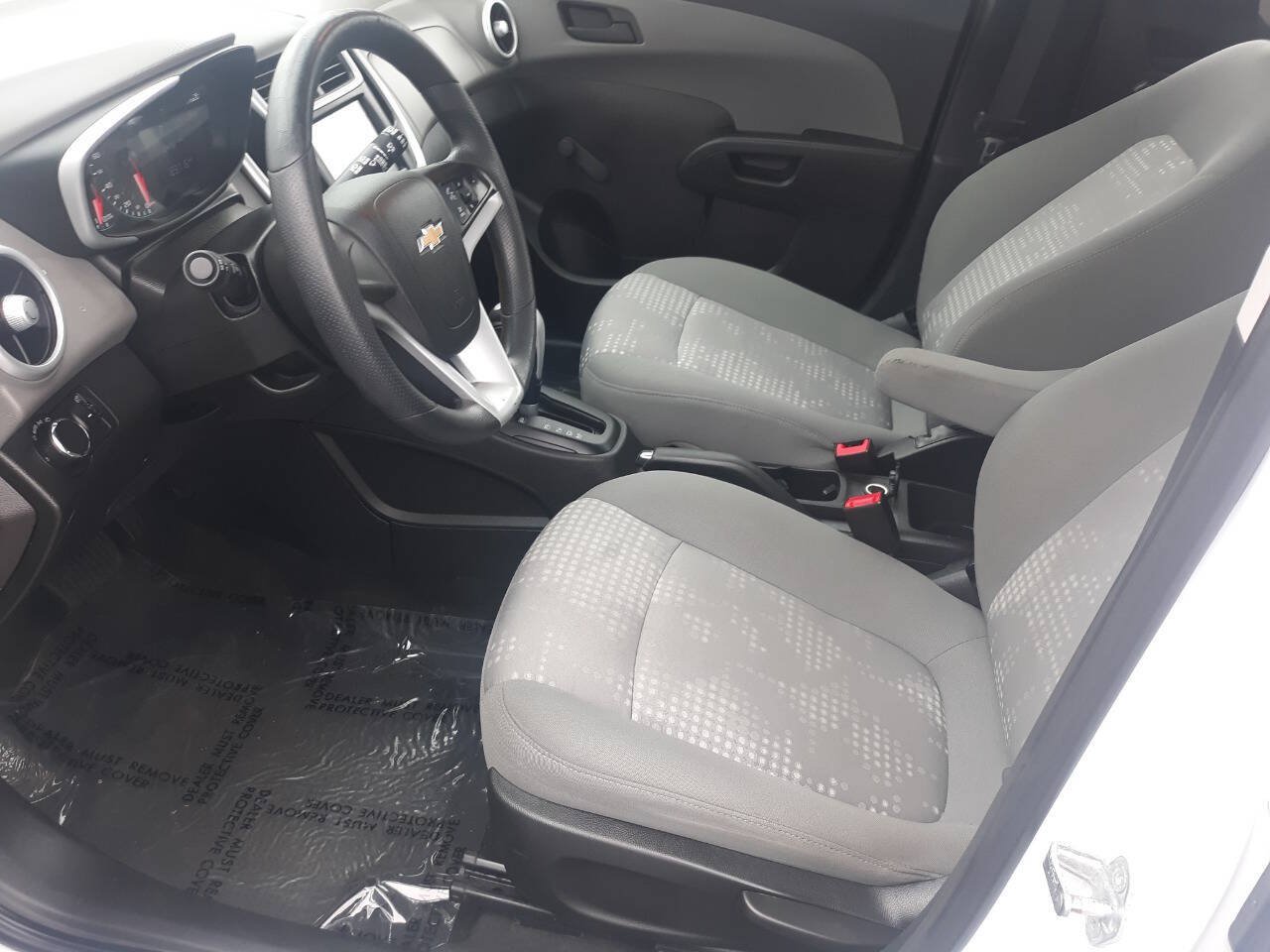 Used 2017 Chevrolet Sonic LT FWD image 12