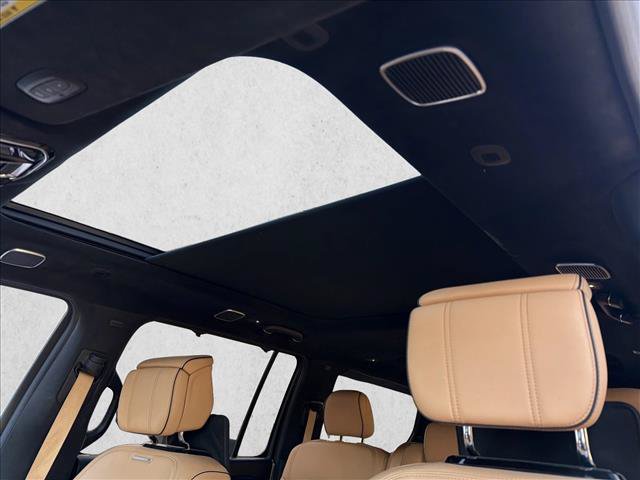 Used 2024 Jeep Grand Wagoneer Series III w/ Rear Seat Video Group 1 AWD/4WD image 2