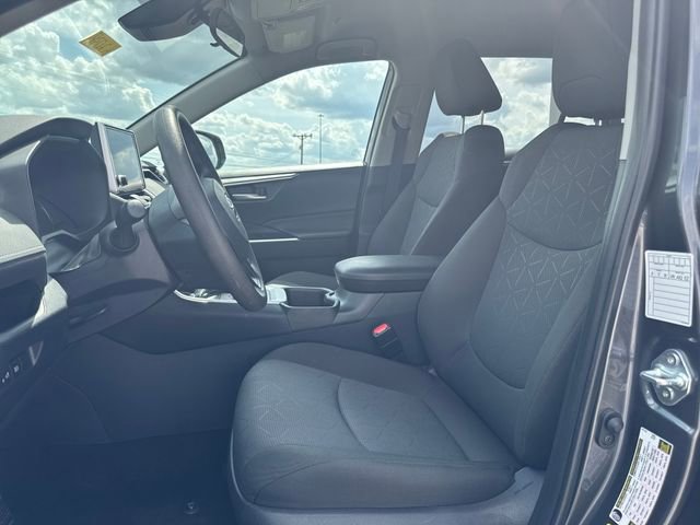 Used 2025 Toyota RAV4 XLE image 17