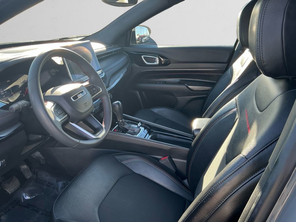 Used 2023 Jeep Compass Trailhawk image 9