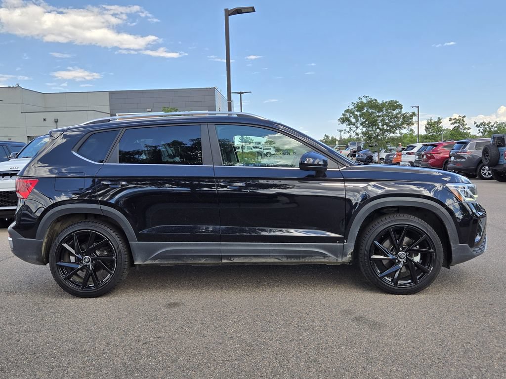 Used 2023 Volkswagen Taos SEL AWD/4WD image 4