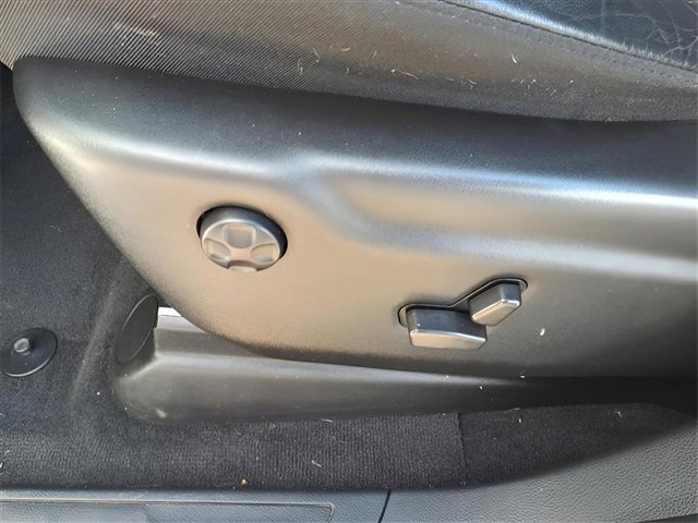 Used 2022 Jeep Grand Cherokee Laredo X image 14