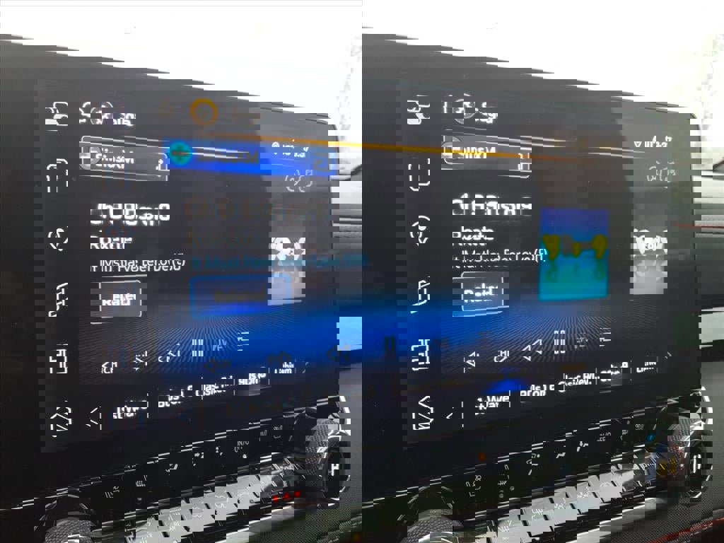 Used 2025 Chevrolet Colorado Z71 w/ Technology Package image 17