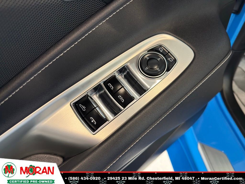 Used 2020 Chevrolet Corvette Stingray Convertible w/ 1LT image 14