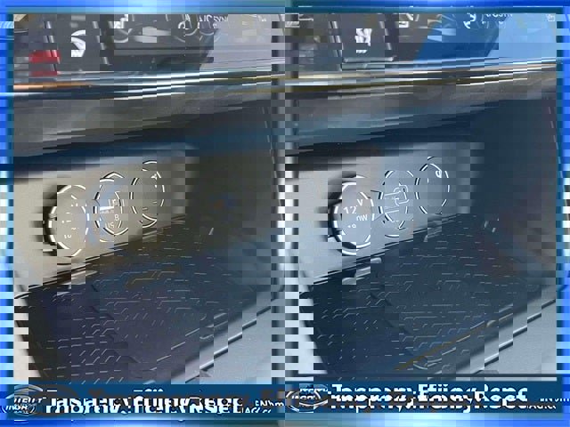 Used 2025 Genesis G70 2.5T w/ Sport Prestige Package image 31