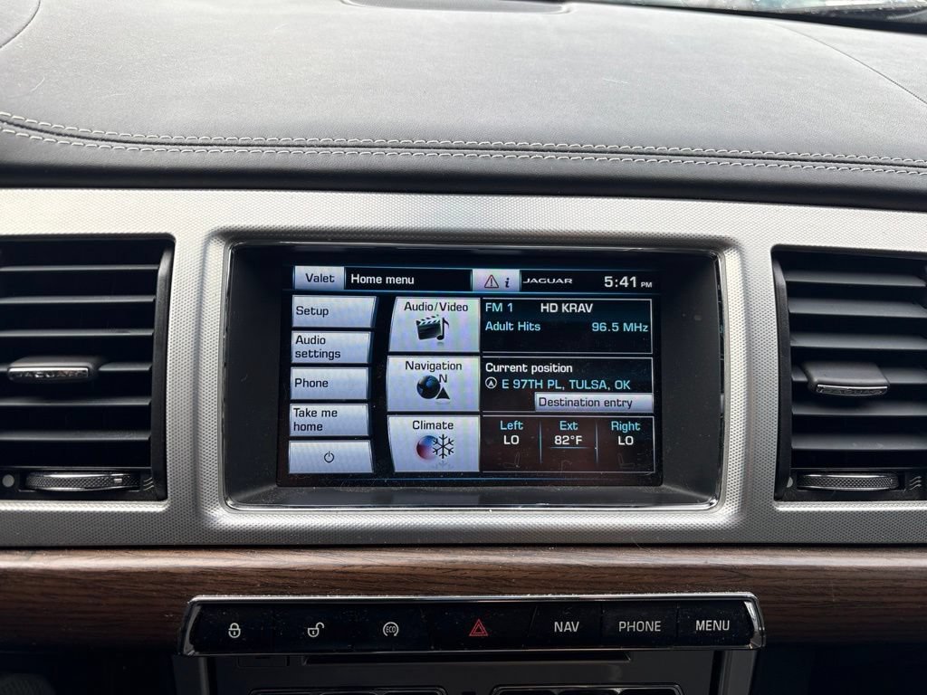 Used 2014 Jaguar XF 3.0 RWD image 12