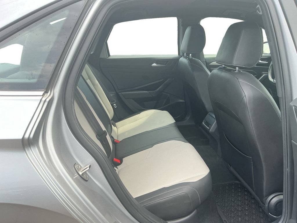 Used 2019 Volkswagen Jetta R-Line w/ R-Line Cold Weather Package FWD image 23