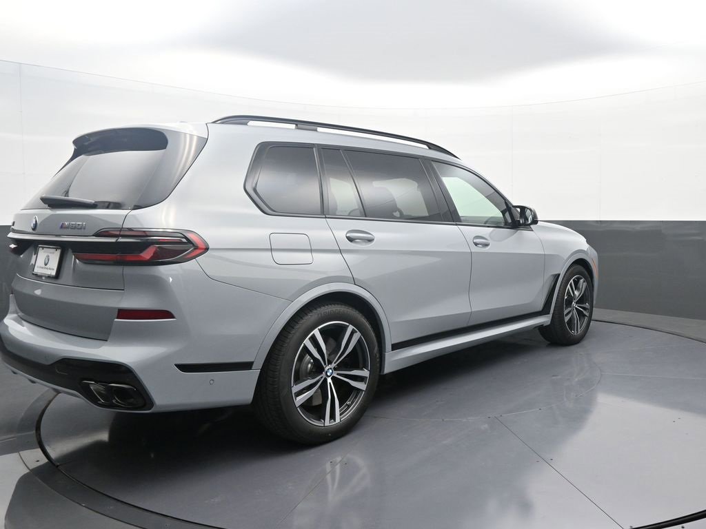 New 2026 BMW X7 M60i w/ Executive Package image 7