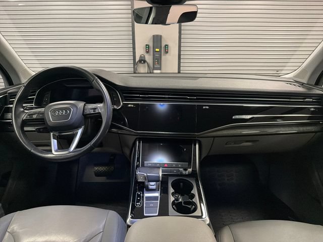 Used 2022 Audi Q7 3.0T Premium Plus w/ Premium Plus Package AWD/4WD image 12