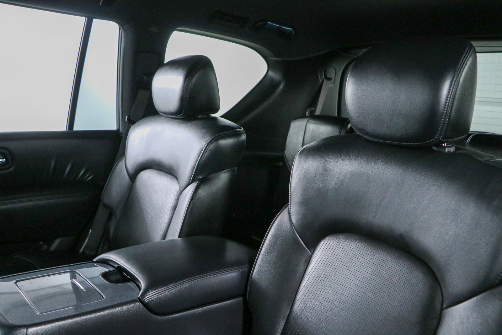 Used 2023 Nissan Armada SL w/ Midnight Edition Package AWD/4WD image 26