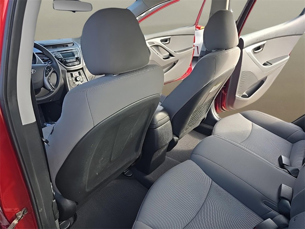 Used 2014 Hyundai Elantra SE image 13
