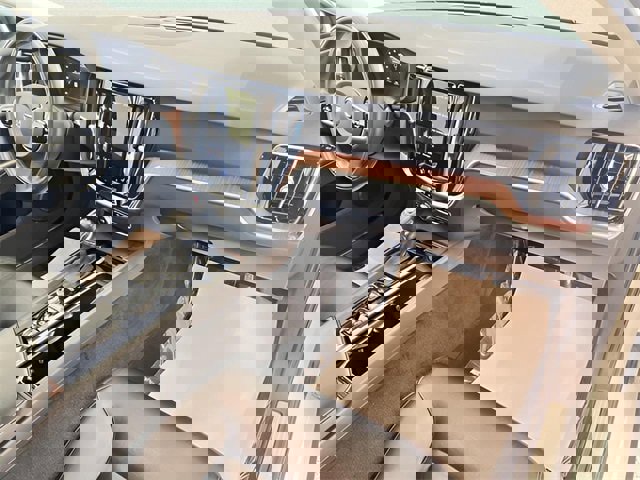 Used 2021 Volvo S60 T5 Momentum w/ Climate Package image 8