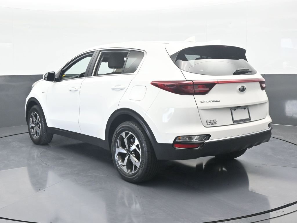 Used 2020 Kia Sportage LX image 4