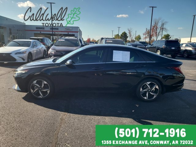 Used 2023 Hyundai Elantra Limited image 8