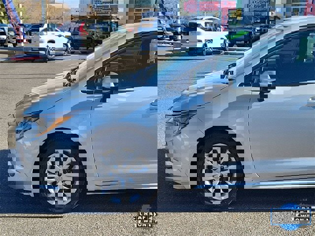 Used 2024 Toyota Corolla LE image 8