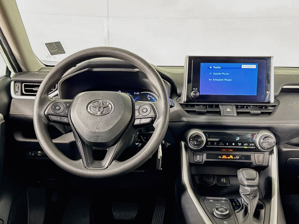 Used 2024 Toyota RAV4 LE AWD/4WD image 13