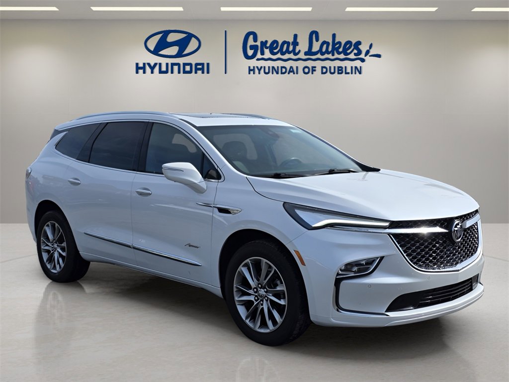 Used 2024 Buick Enclave Avenir w/ Avenir Technology Package image 7