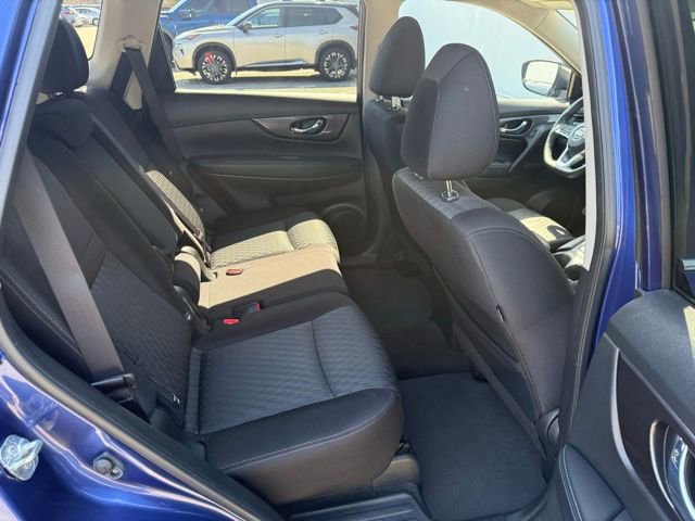 Used 2019 Nissan Rogue SV image 26