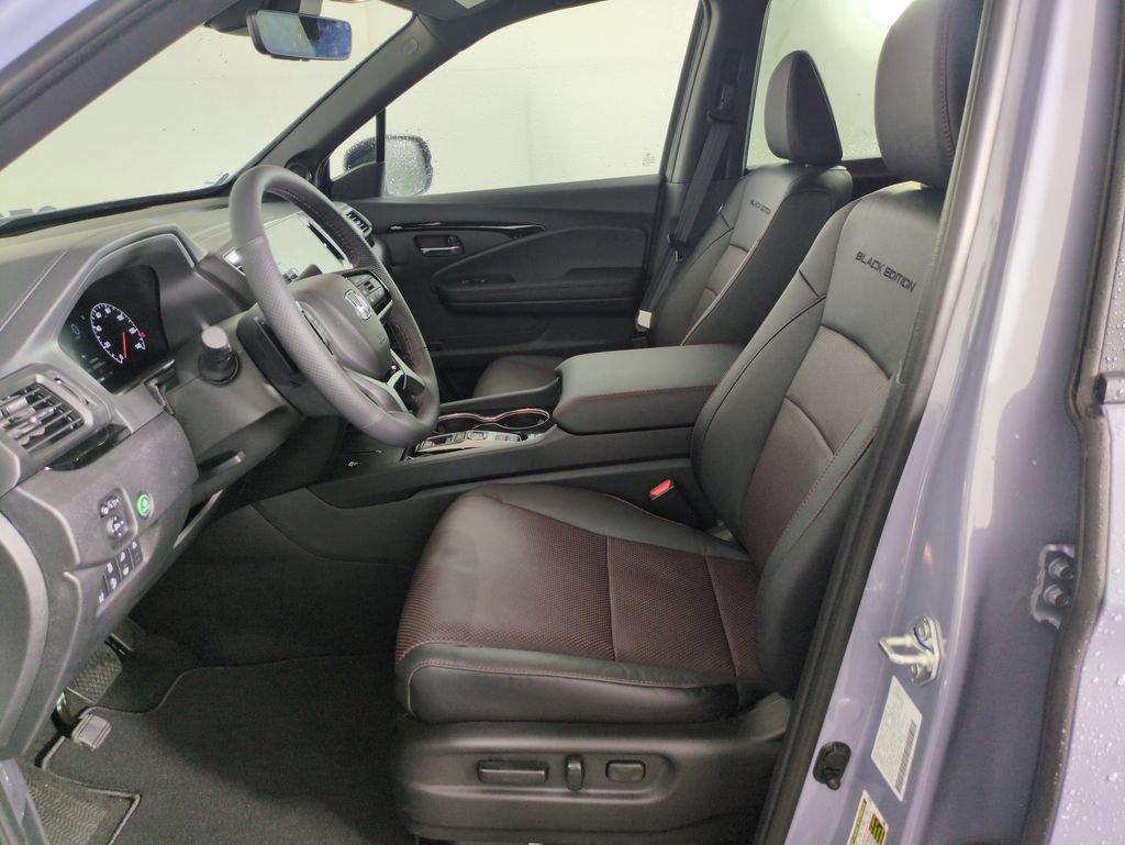 Used 2026 Honda Ridgeline Black Edition image 14